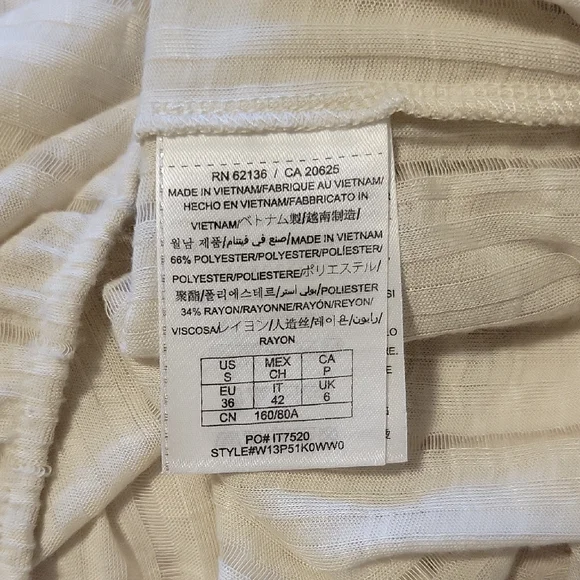 Guess Ivory Button-Front Blouse - Picture 4 of 4